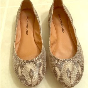 Lucky Brand Emmie snakeskin flats 7